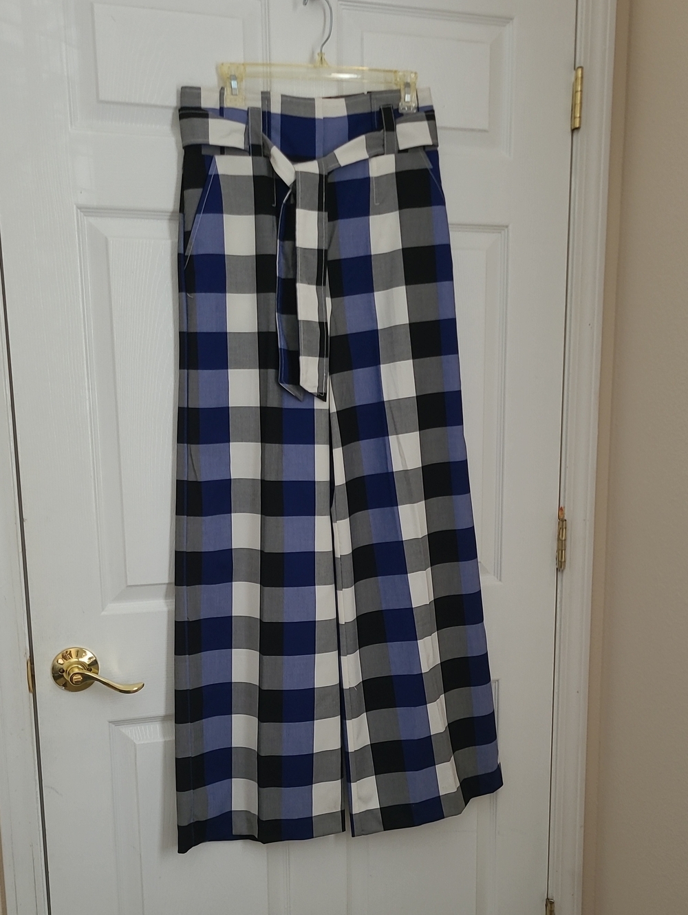 Gabrielle Union Wide Leg High-Waist Plaid Trousers in Navy and White